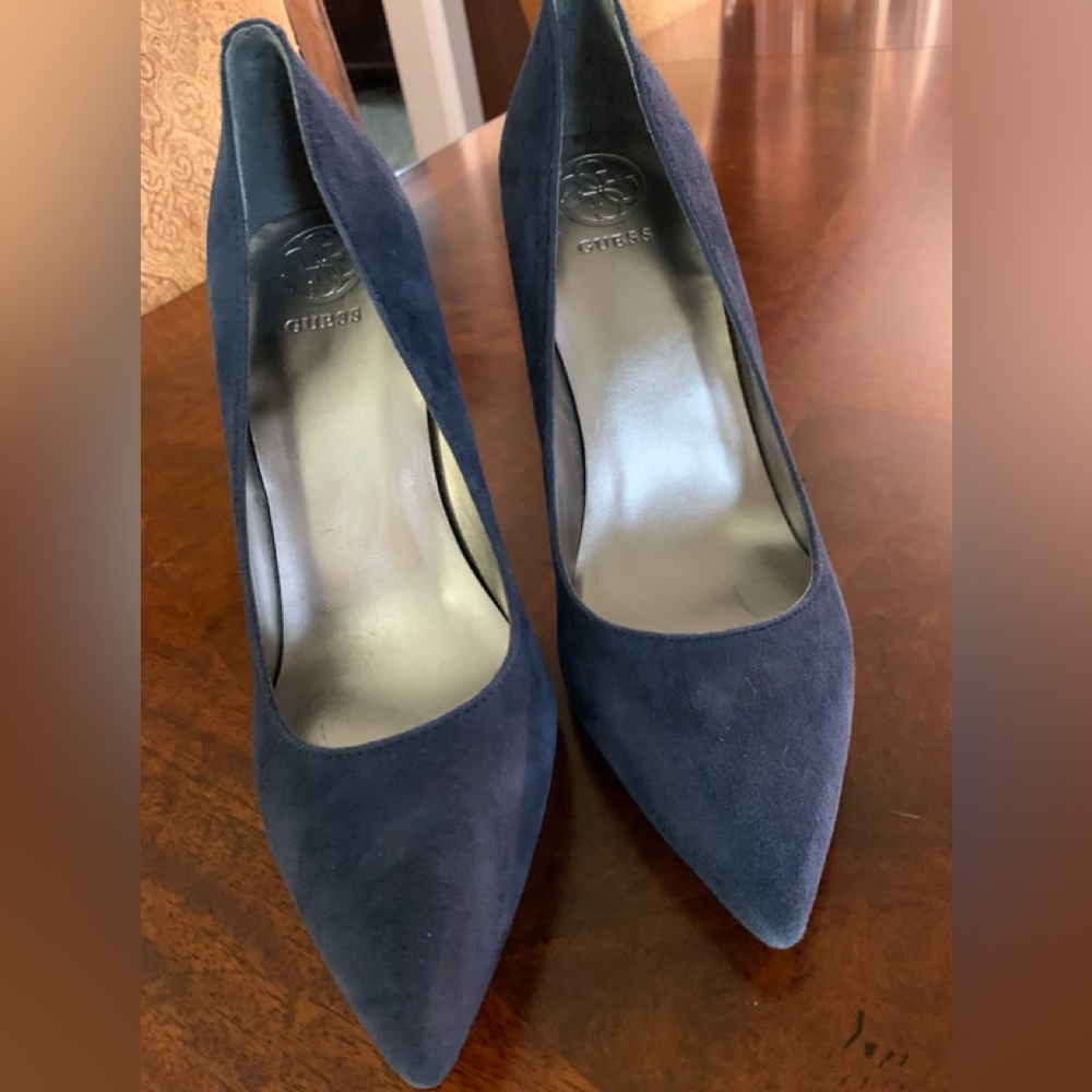 Guess shoes size 7